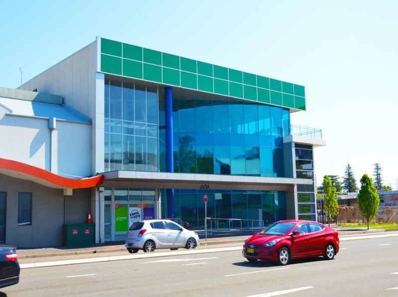 606 high street penrith 01